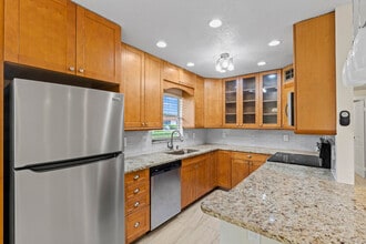 Building Photo - 117 Waterford D