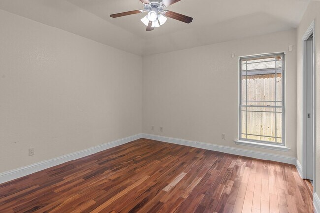 Building Photo - 2801 Savoy Pl