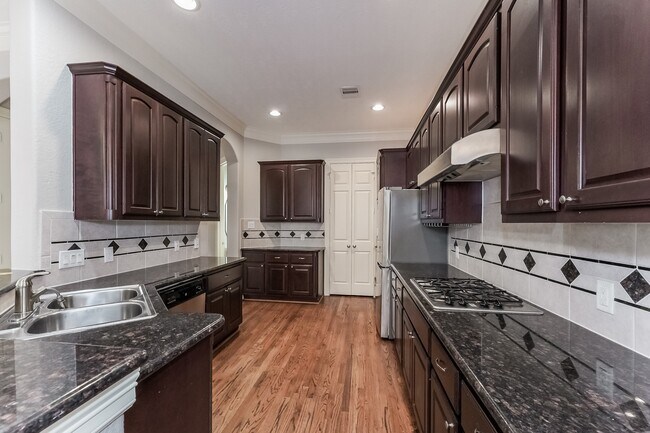 Building Photo - 3215 Holly Thicket Dr