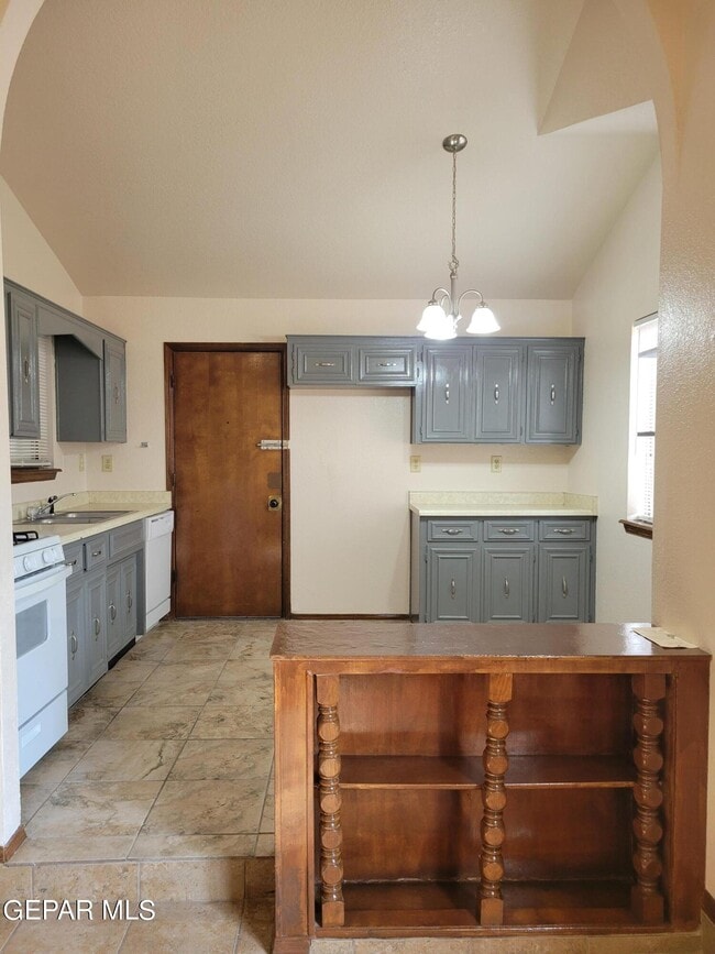 Building Photo - 11340 Lake Nasser Dr