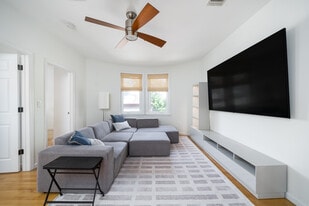 Building Photo - 515 Gregory Ave