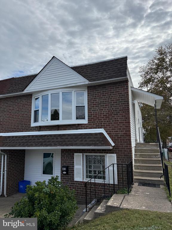 Building Photo - 413 Parlin Pl