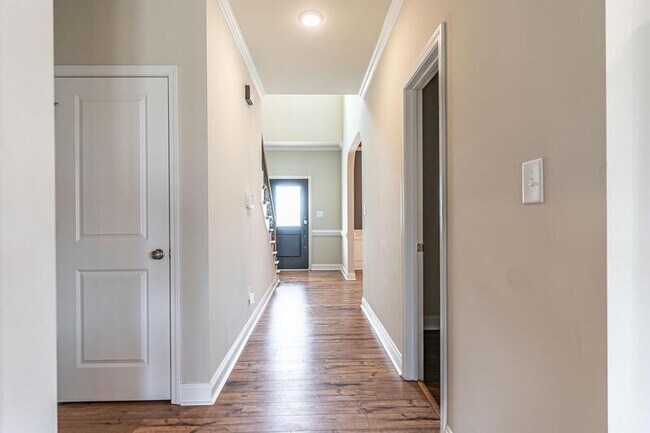 Building Photo - 151 Titleist Ct