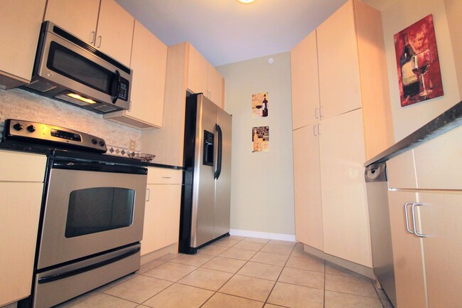 Building Photo - 2 br, 2 bath House - 225 Fountain View