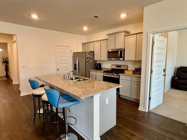 Building Photo - 95 Condor Ct