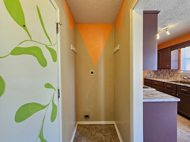 Building Photo - 1507 Nina Dr