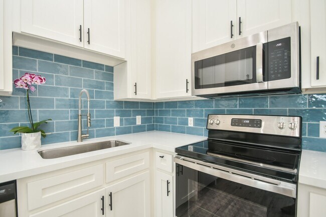 Building Photo - 1441 East St