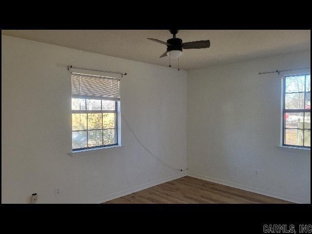 Building Photo - 400 Maxine Ave