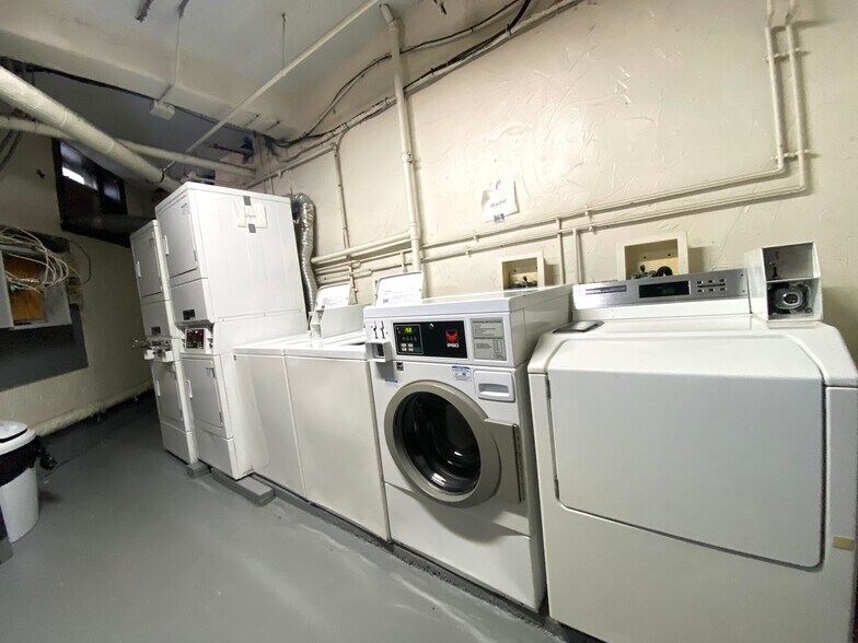 Building Photo - 78 Saint Stephen St