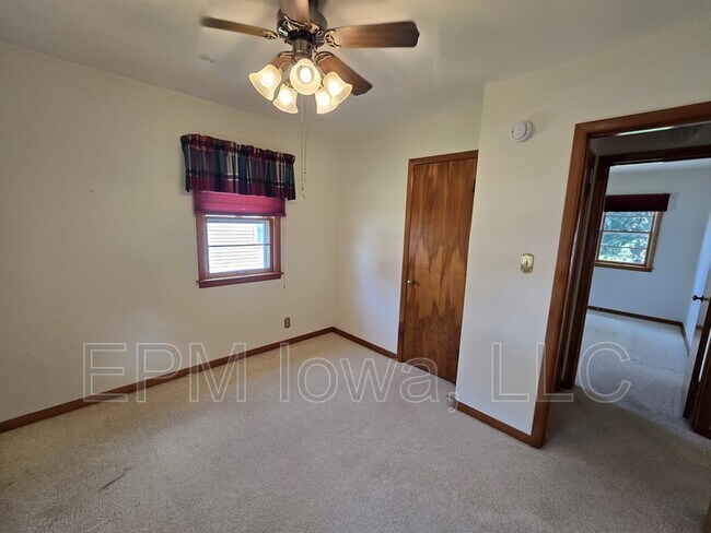 Building Photo - 1217 Dorothy Dr