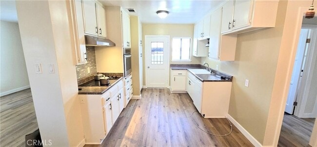 Building Photo - 8730 6th St