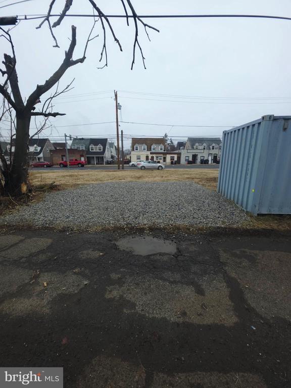 Building Photo - 1123 Hancock St