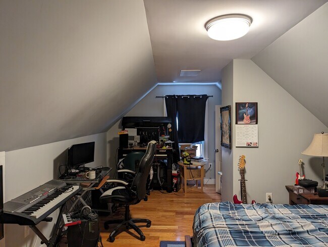 Building Photo - 11 Kearney St