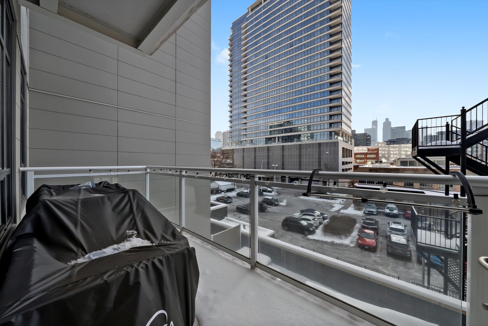 Building Photo - 367 W Locust St