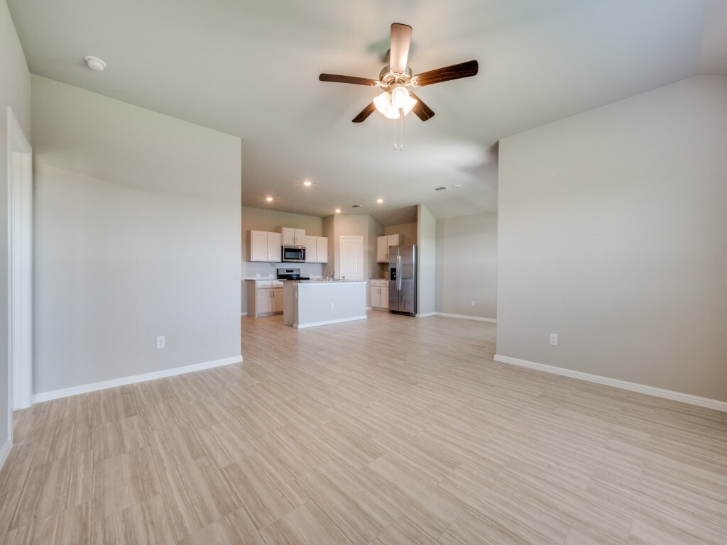 Building Photo - 1609 Cansler Dr
