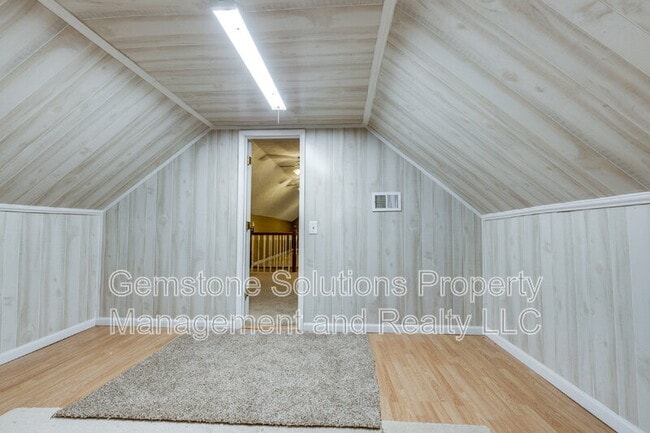 Building Photo - 6738 Quiet Ln