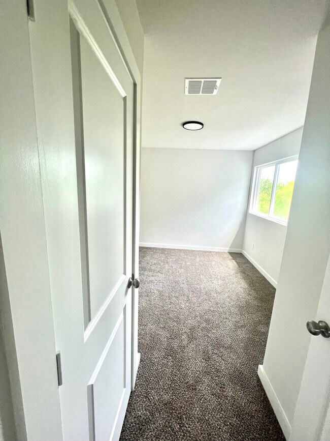 Bedroom #4 - 1227 Meriweather Ave