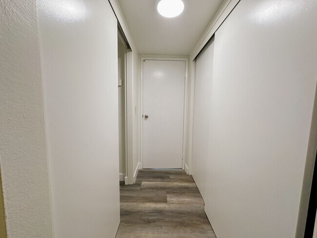 Building Photo - Updated 4 Bedroom, 2 Bath Villa Portofino ...
