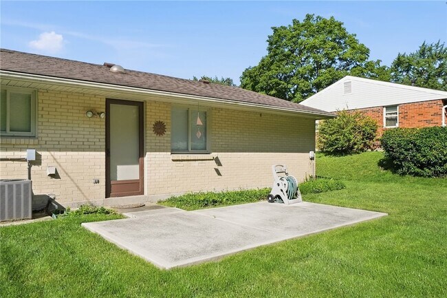Building Photo - 6537 Highbury Rd