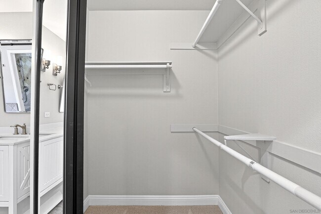 Building Photo - 2138 Singingwood Pl