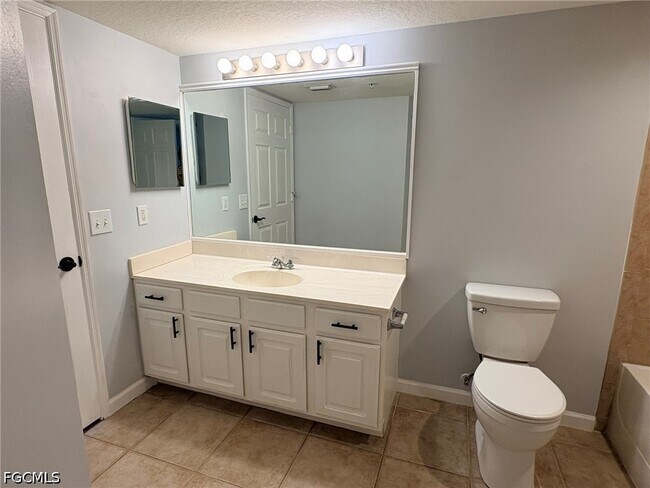 Building Photo - 4109 Residence Drive