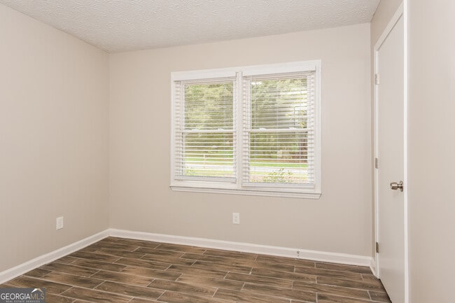 Building Photo - 6492 Will Dupree Ln