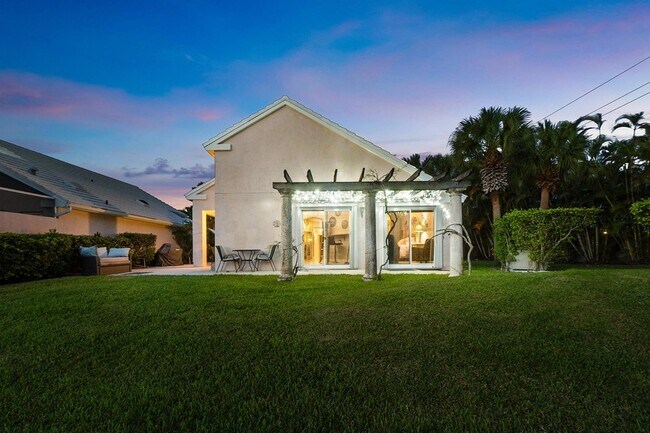 Building Photo - 9023 Baybury Ln