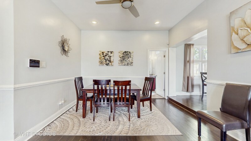 Building Photo - 8211 S Cornell Ave