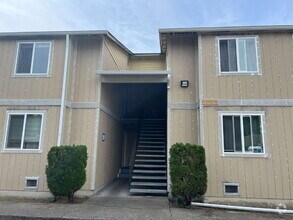 Building Photo - Condo Unit in Kent Available Now!