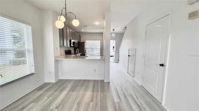 Building Photo - 10946 Savannah Wood Ct