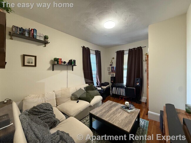 Building Photo - 235 A Highland Ave