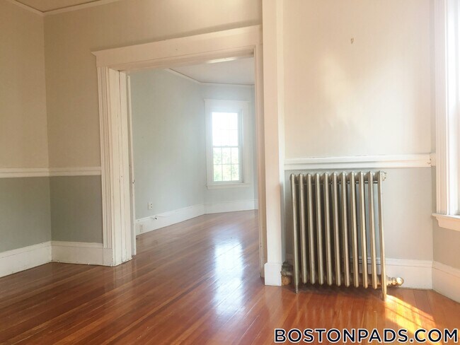 Building Photo - 794 Boylston St