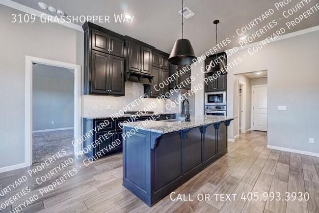 Building Photo - 3109 Grasshopper Wy