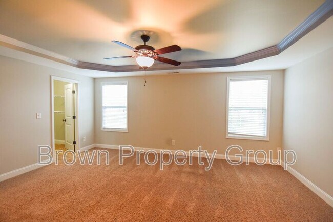 Building Photo - 1004 Liberty Ln
