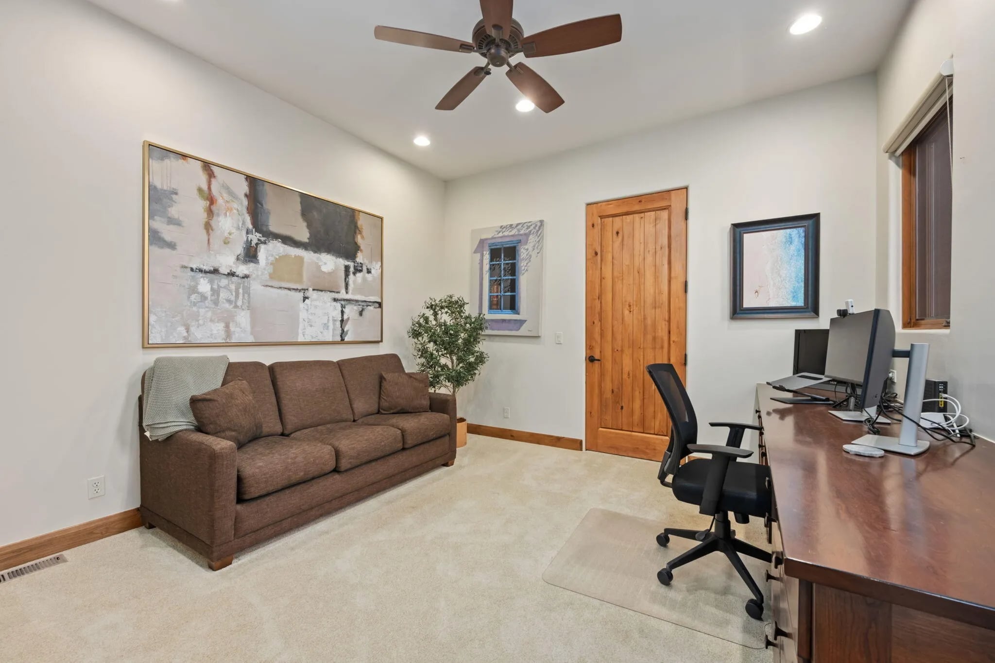Convertible Office / Third Bedroom With Sofa Sleeper - 1500 E Split Rock Dr
