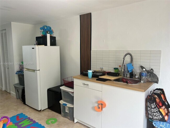 Building Photo - 11201 NW 12th Ave