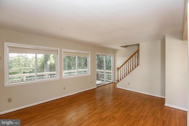 Building Photo - 839 Bowie Rd