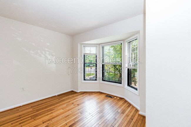 Building Photo - 5404 Barrister Pl