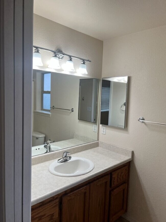 Building Photo - 2346 Stonefield Way