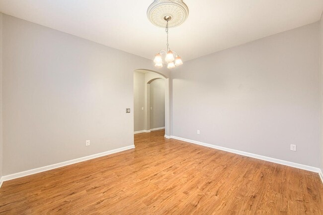 Building Photo - 432 War Admiral Ln