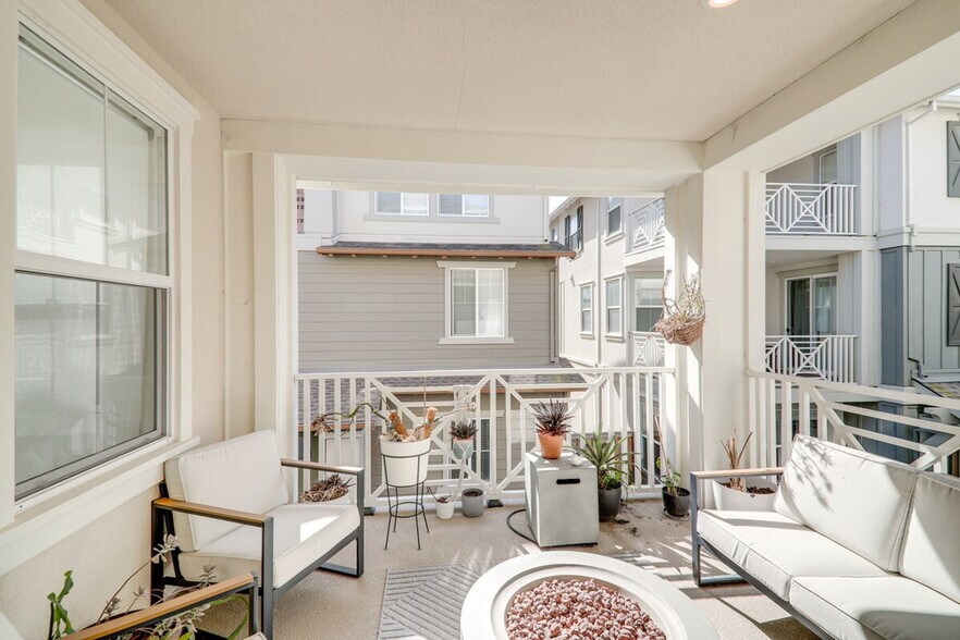 Building Photo - 37523 Sand Drift Rd