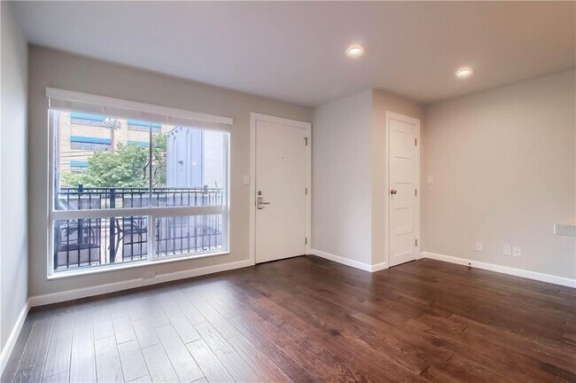 Building Photo - 3110 Red River St
