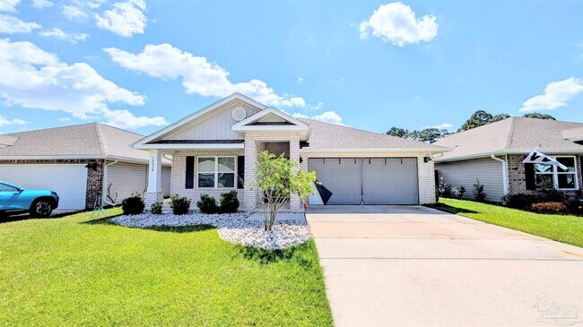 Primary Photo - 10624 Queens Gate Cir