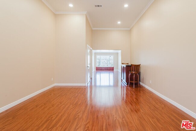 Building Photo - 9047 Riderwood Dr