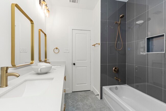 Building Photo - 1517 Egypt St