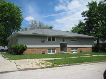 Primary Photo - 622 E Walnut St