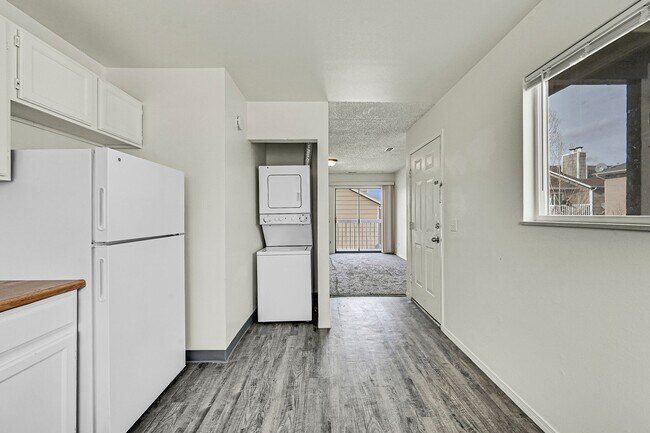 Building Photo - 1051 Mazatlan Cir