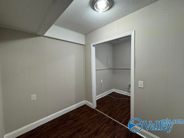 Building Photo - 2810 Hillsboro Rd SW