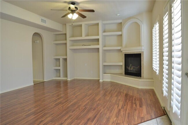 Building Photo - 6332 Franklin Vista Dr