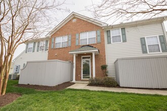 Building Photo - Beautiful Condo in Virginia Beach